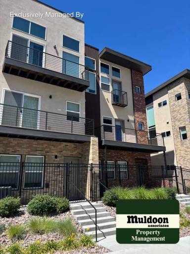 Main picture of 8 E St. Elmo Ave