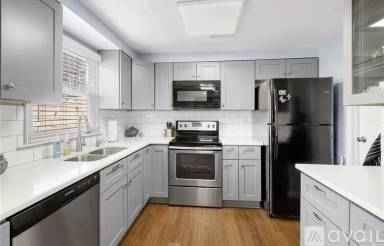 Main picture of 8425 Klarey Ct