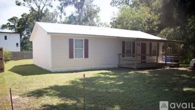 Main picture of 675 Julia St