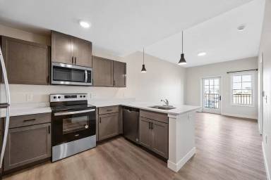 Main picture of 700 Mustang Ln