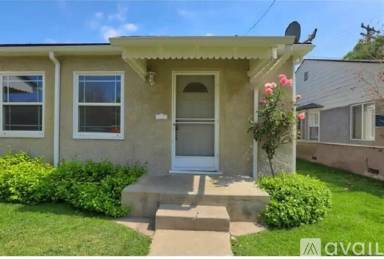 Main picture of 118 N Lomita St