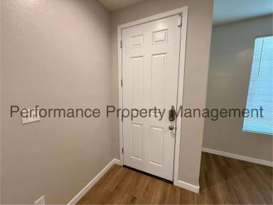 Main picture of 7215 Canyon Creek Dr