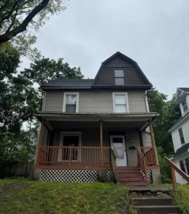 Main picture of 213 Flint St