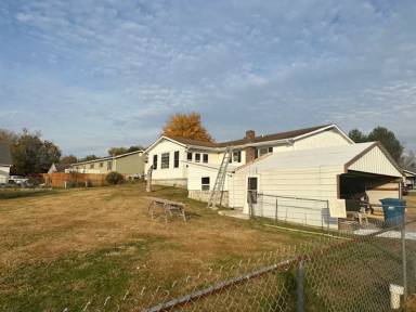 Main picture of 521 N Loretta Ct