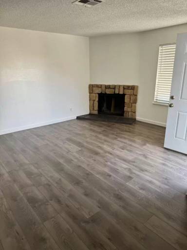 Main picture of 2377 Exeter Dr