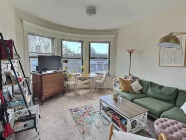 Main picture of 1382 Beacon St