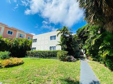 Main picture of 9770-9850 E Bay Harbor Dr & 1050 98th St Apartments