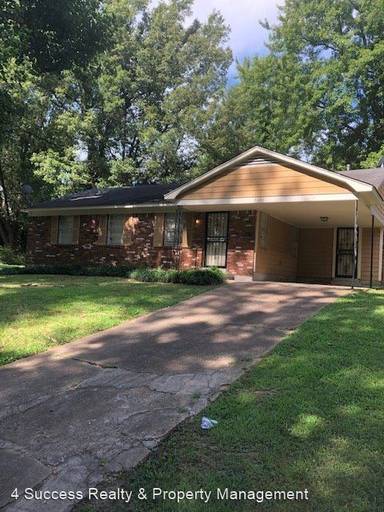 Main picture of 3693 University St