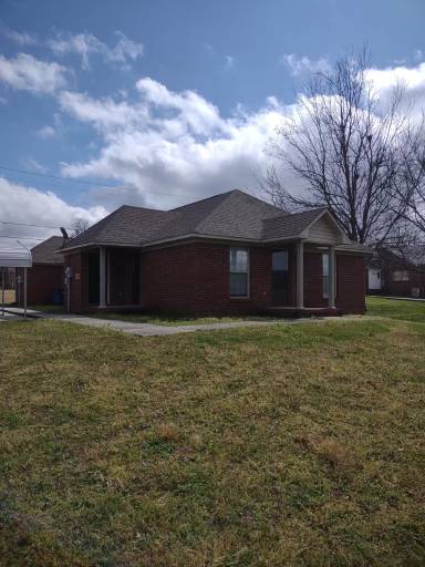 Main picture of 16 Neely Graham Ln