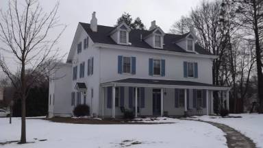 Main picture of 11 E Mercer Ave