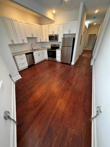 Main picture of 101 S Main St
