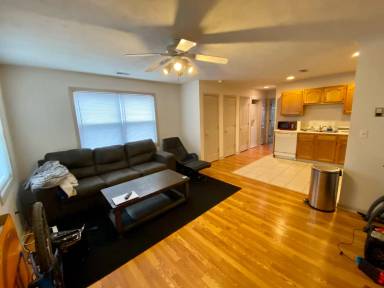 Main picture of 1486 Clover St