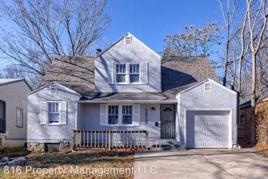 Main picture of 5820 Olive St