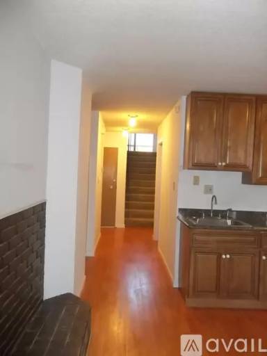 Main picture of 288 8th Ave