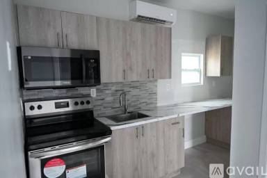 Main picture of 7543 NW 3rd Ave