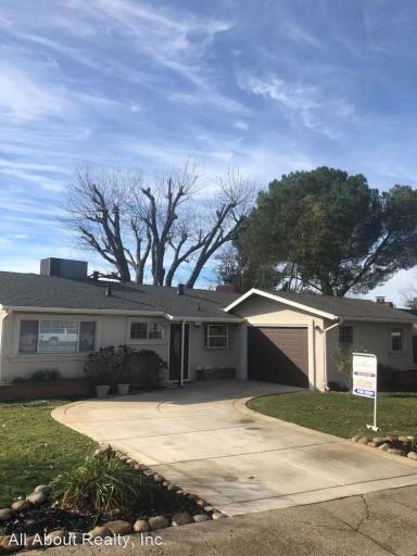 Main picture of 204 Rugosa Dr