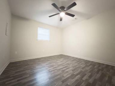 Main picture of 1539 N Avalon Cir