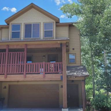 Main picture of 5447 Bobsled Blvd