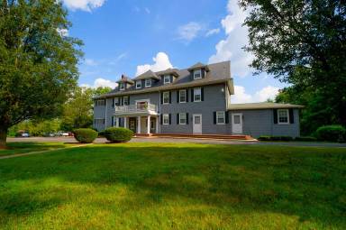 Main picture of 2007 Sulgrave Ave