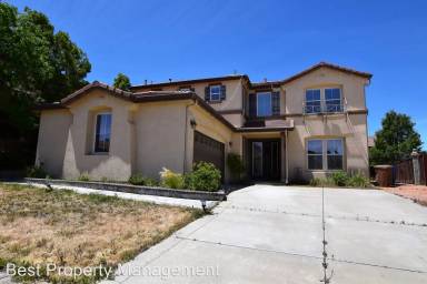 Main picture of 421 Bayonett Ct