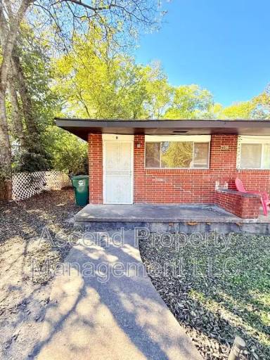 Main picture of 2108 Cooley St