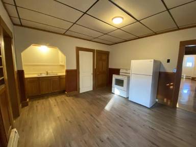 Main picture of 47 Lincoln St