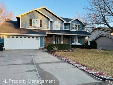 Main picture of 817 N 149th St