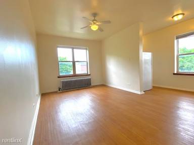 Main picture of 4756 N Maplewood Ave