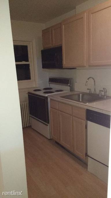 Main picture of 1608 Plum St