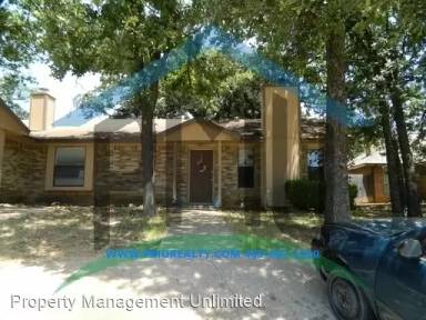 Main picture of 15 - 16 Shady Valley Ct