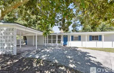 Main picture of 527 Baisden Rd