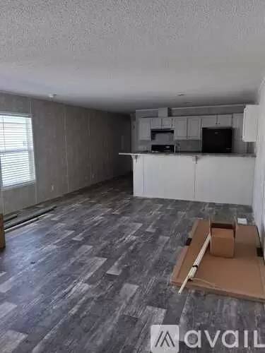 Main picture of 1019 W Main St