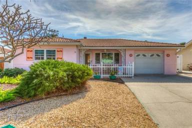 Main picture of 214 Lido Dr