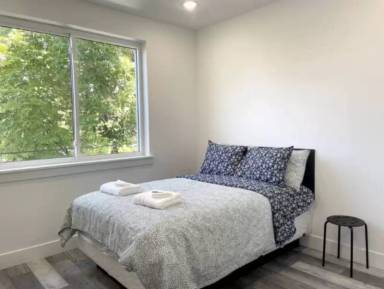 Main picture of 3913 Fairmount Ave