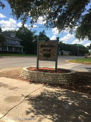 Main picture of 1300 Baker Ave
