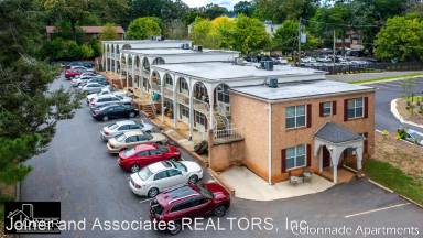 Main picture of 1554 S Lumpkin St