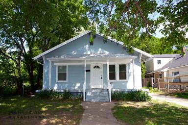 Main picture of 1452 N Holyoke Ave