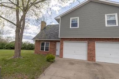 Main picture of 1901 - 1903 Mirtle Grove Ct