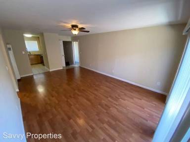 Main picture of 900 Alvarez Ave