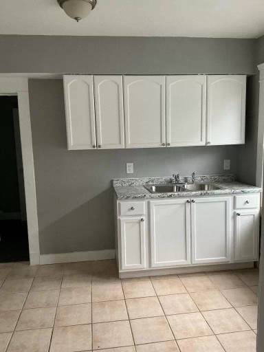 Main picture of 3412 E 123rd St