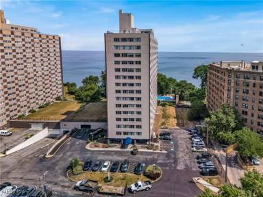 Main picture of Marine Towers East Condo