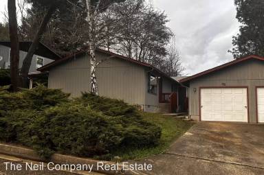 Main picture of 135 NW Mercy Hills Dr