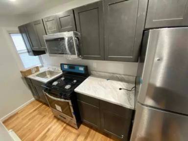 Main picture of 110 Sheldon Ter