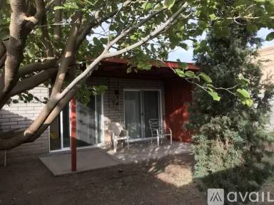 Main picture of 425 S Terry Ln