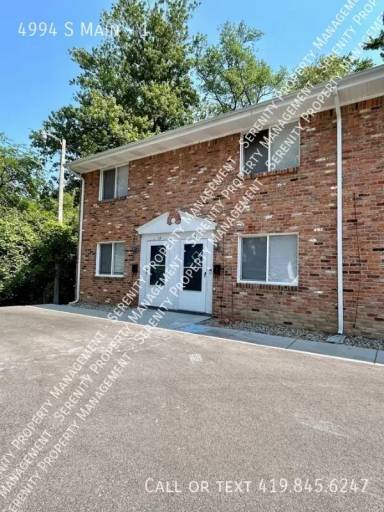 Main picture of 4994 Main St