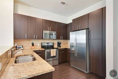 Main picture of 1006 S 8th St
