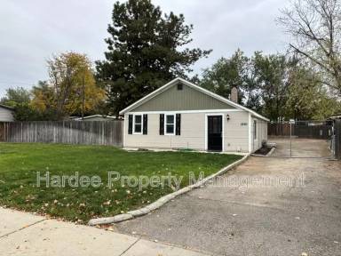 Main picture of 1820 N Fry St