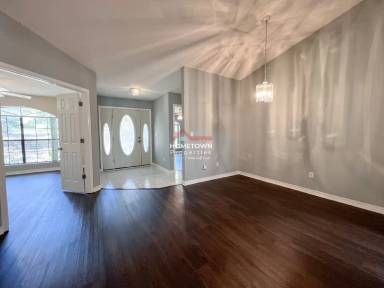 Main picture of 9703 Quail Hollow Blvd