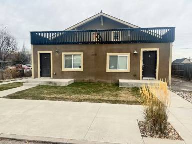 Main picture of 250 North Beech Street - 4