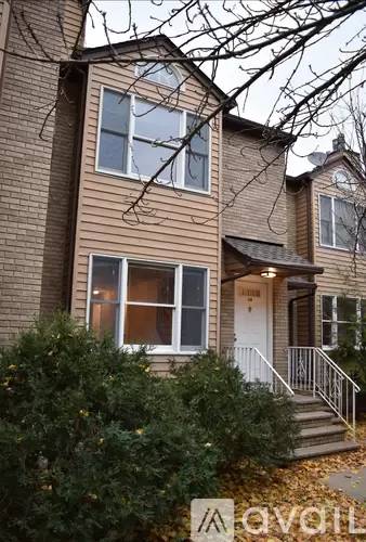 Main picture of 230 Washington Ave